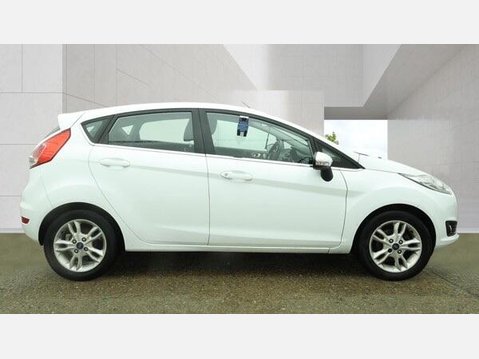 Ford Fiesta 1.0T EcoBoost Zetec Euro 6 (s/s) 5dr 3