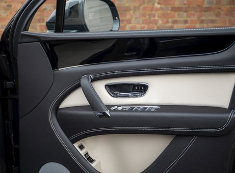 Bentley Bentayga V8 22