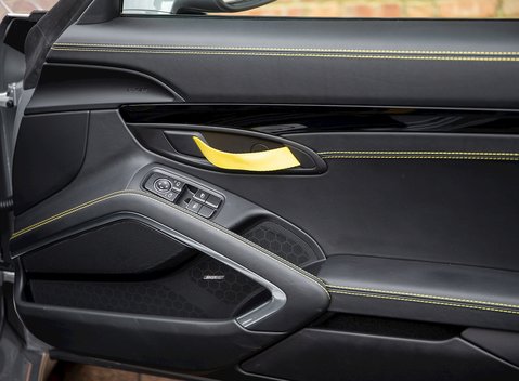 Porsche 911 (991.2) Carrera T 21