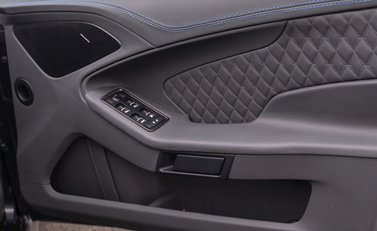 Aston Martin Vanquish S Ultimate 22