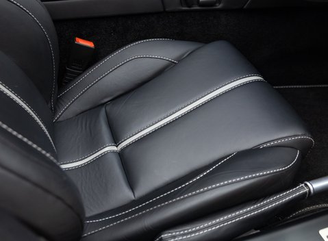 Aston Martin V12 Vantage S ROADSTER 20