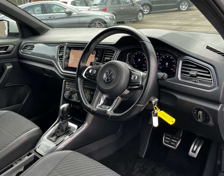Volkswagen T-Roc 1.5 T-Roc R-Line TSi Evo Semi-Auto 5dr 17