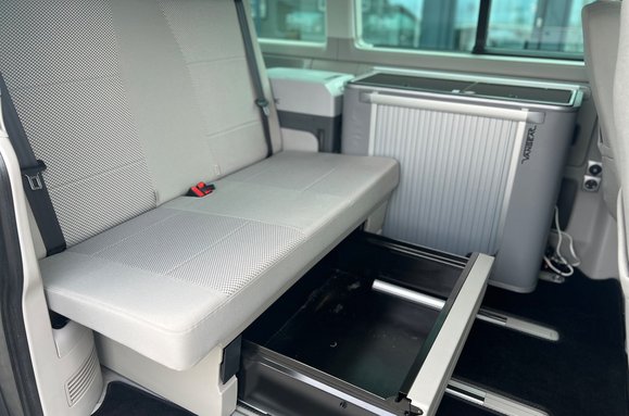 Volkswagen California BEACH 2.0 TDI AUTO CAMPERVAN 45