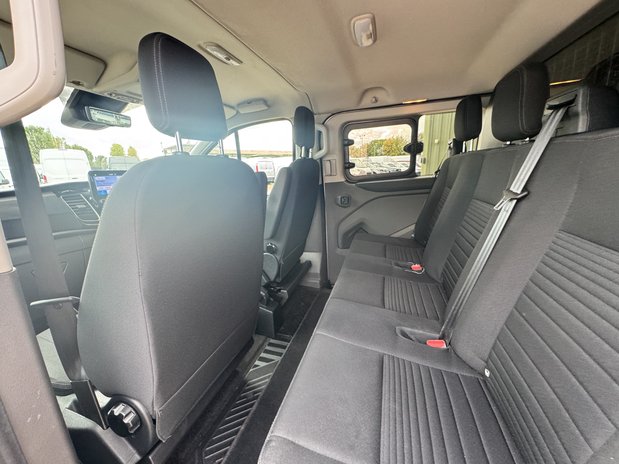 Ford Transit Custom Crew Cab AUTO SWB L1H1 Low Roof Limited 320 Air Con Alloys Sensors Cam EURO 13