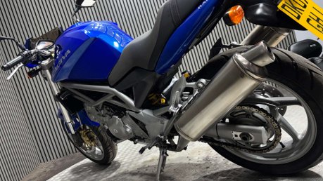 Cagiva Raptor 2007 ONLY 15K MOT SEPTEMBER 2027 LIGHTWEIGHT NAKED 650CC 22