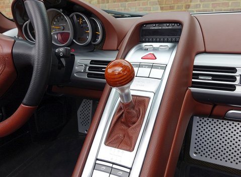 Porsche Carrera GT 28