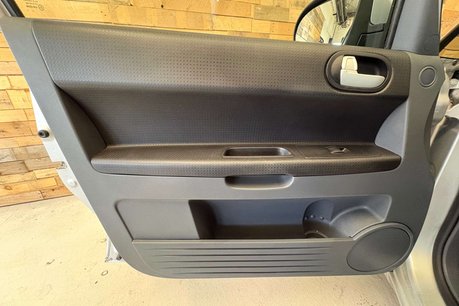 Mitsubishi Colt 1.3 CZ2 Hatchback 5dr Petrol Auto Euro 4 (94 ps) 55