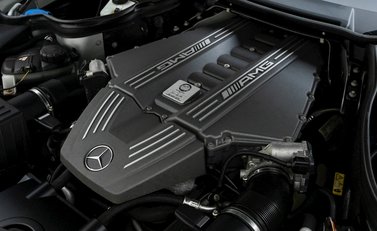 Mercedes-Benz SLS AMG 28