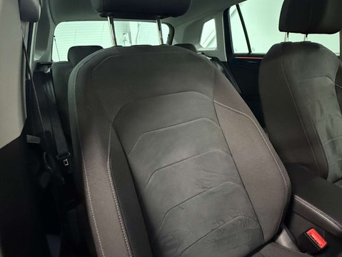 Volkswagen Tiguan 2.0 Tiguan Elegance TDI DSG Auto 5dr 19