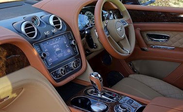 Bentley Bentayga 27