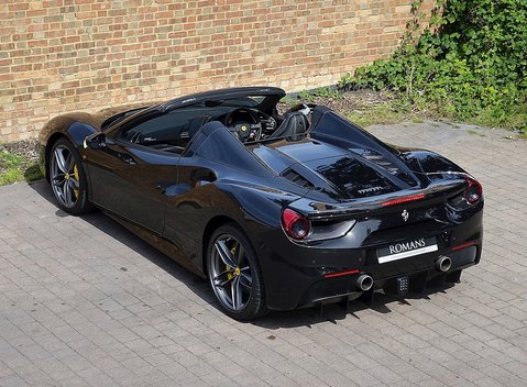 Ferrari 488 Spider 14