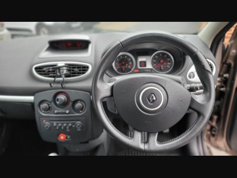 Renault Clio DYNAMIQUE 16V 17