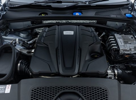 Porsche Macan GTS 34