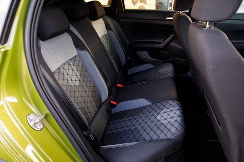 Volkswagen Taigo R-LINE TSI DSG 36