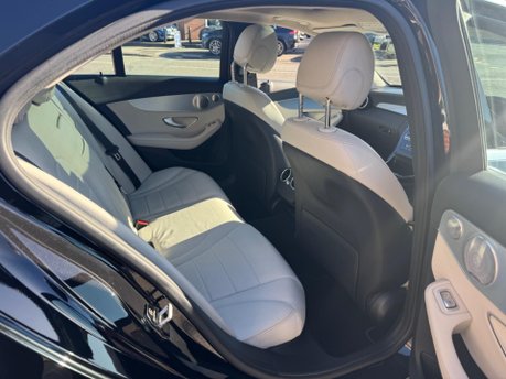 Mercedes-Benz C Class 2.1 C220d Sport (Premium Plus) G-Tronic+ Euro 6 (s/s) 4dr 27