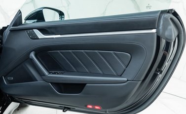 Porsche 911 Turbo S (992) 21