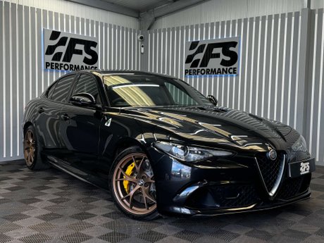 Alfa Romeo Giulia 2.9 V6 Bi-Turbo Quadrifoglio Saloon 4dr Petrol Auto Euro 6 (s/s) (510 ps) 1