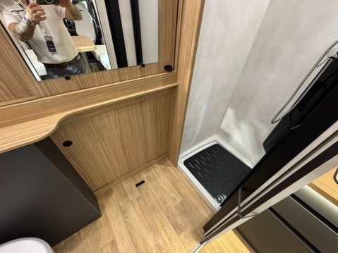 Pilote P690D Evidence 2026 MODEL - X2 DUE IN 8