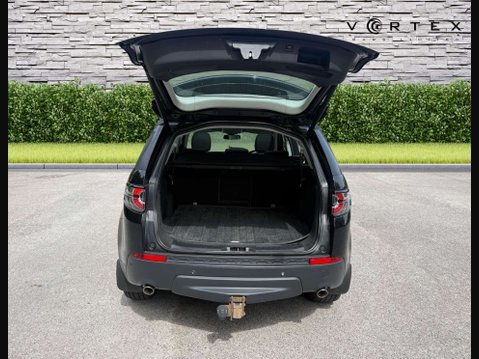 Land Rover Discovery Sport 2.0 Discovery Sport SE Tech TD4 4WD 5dr 21