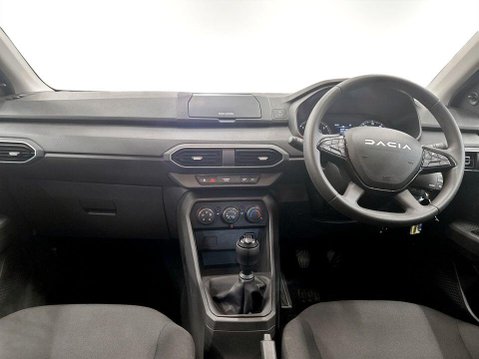 Dacia Jogger 1.0 TCe Essential MPV 5dr Petrol Manual Euro 6 (s/s) (110 ps) 19