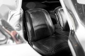 Chevrolet Corvette Stingray SPLIT WINDOW MANUAL FUELIE. FULL RESTO. MATCHING NUMBERS. IMMACULATE. 20