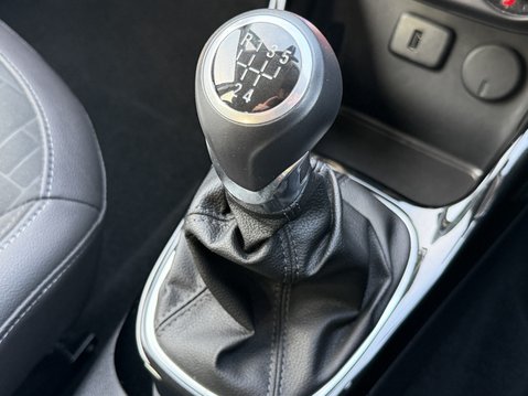 Vauxhall Corsa 1.4 Diamond 5dr 29