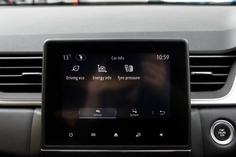 Renault Captur TECHNO E-TECH 29