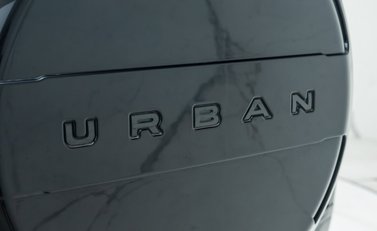 Land Rover Defender 110 V8 P525 Urban 36