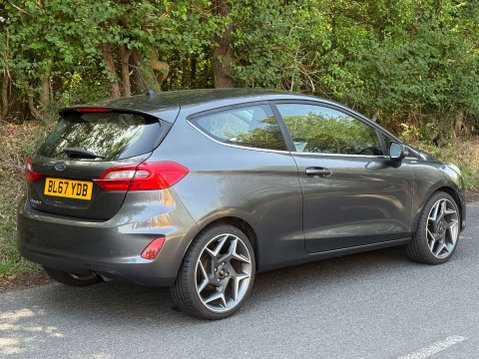 Ford Fiesta 1.1 Fiesta Zetec 3dr 22