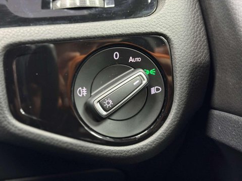 Volkswagen Golf 2.0 TSI BlueMotion Tech R Hatchback 3dr Petrol DSG 4Motion Euro 6 (s/s) (30 37