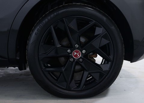 DS 4 1.6 DS4 Performance Line + PureTech SS A 5dr 15