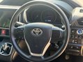 Toyota Noah Hybrid 1.8 41