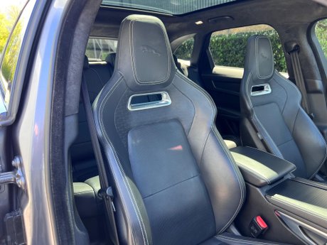 Jaguar F-Pace 2.0 D200 MHEV R-Dynamic HSE Auto AWD Euro 6 (s/s) 5dr 20