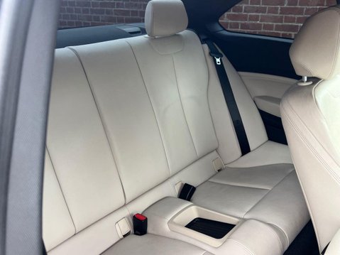 BMW 2 Series 3.0 M240i Coupe 2dr Petrol Auto Euro 6 (s/s) (340 ps) 8
