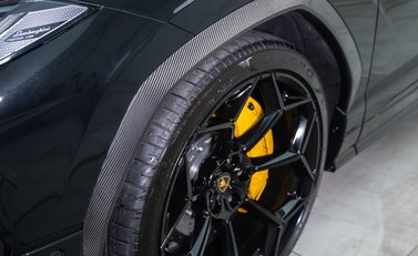 Lamborghini Urus PERFORMANTE 36