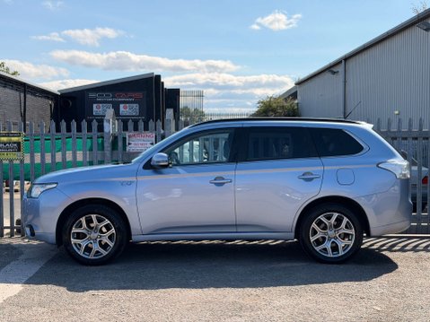 Mitsubishi Outlander 2.0 Outlander GX 4h PHEV Auto 4WD 5dr 14