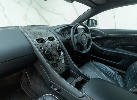 Aston Martin Vanquish S 16