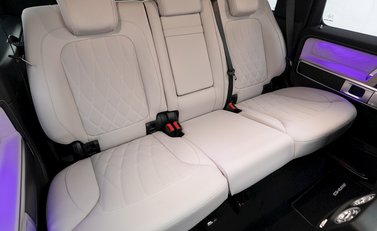 Mercedes-Benz G Series AMG Line Premium Plus 14