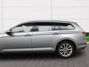 Volkswagen Passat SE BUSINESS TDI 4