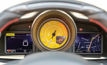 Ferrari 488 Spider 19