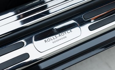 Rolls-Royce Dawn 25