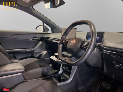 MG MG4 64kWh SE Long Range Hatchback 5dr Electric Auto (203 ps) Air Con - Alloy Wh 12