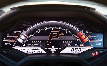 Lamborghini Huracan LP640-4 Performante 15