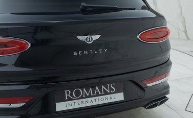 Bentley Bentayga V8 AZURE 37