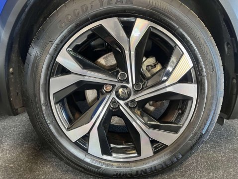 Renault Captur 1.6 Captur E-Tech Engineered PHEV Auto 5dr 15