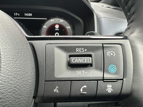 Nissan Qashqai 1.3 Dig-t Mhb 158 Tekna Xtrc 4wd 11
