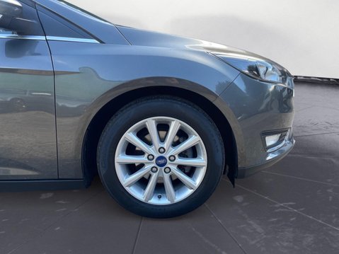 Ford Focus 1.0T EcoBoost Titanium Euro 6 (s/s) 5dr 8