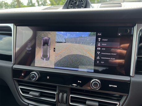 Porsche Macan S PDK 65