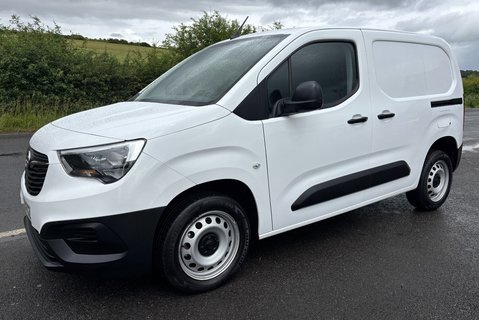 Vauxhall Combo L1H1 2300 100 ps Dynamic Panel Van - No VAT 1