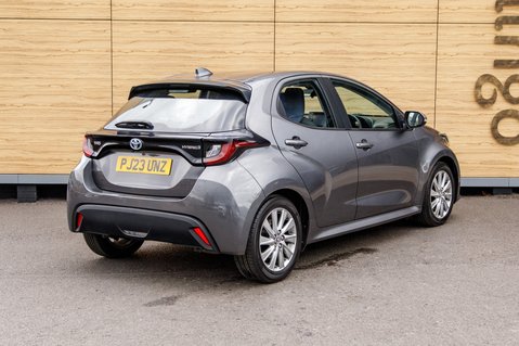 Toyota Yaris ICON FHEV 2
